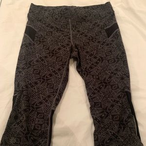 Athleta cropped athletic pants small